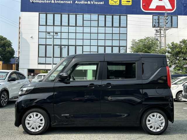 日産 ルークス X 熊本県 2021(令3)年 3.6万km ブラック ディスプレイオーディオ/アラウンドビューモニター/片側パワースライドドア/オートライト/前後コーナーセンサー/横滑り防止装置/ウィンカーミラー/純正フロアマット/純正ドアバイザー