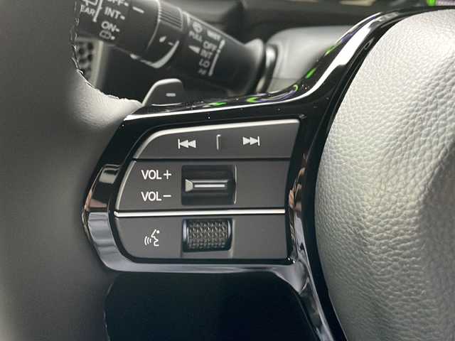 ホンダ ステップワゴン スパーダ eHEV 大阪府 2025(令7)年 0.1千km プラチナホワイトパール 純正11.4インチナビHonda CONNECTナビ /・フルセグTV/・Bluetooth/・CD/DVD/・USB接続/・SDミュージックサーバー/Honnda SENSING/・衝突軽減ブレーキ/・誤発進抑制機能/・歩行者事故低減ステアリング/・路外逸脱抑制機能/・アダプティブクルーズコントロール/・車線維持支援システム/・トラフィックジャムアシスト/・先行車発進お知らせ機能/・標識認識機能/・オートハイビーム/・アダプティブドライビングビーム/・パーキングセンサーシステム/・急アクセル抑制機能/・ブラインドスポットインフォメーション/パワーバックドア/両側パワースライドドア/バックカメラ/2列目オットマン/シートヒーター/LEDヘッドライト/ステアリングスイッチ