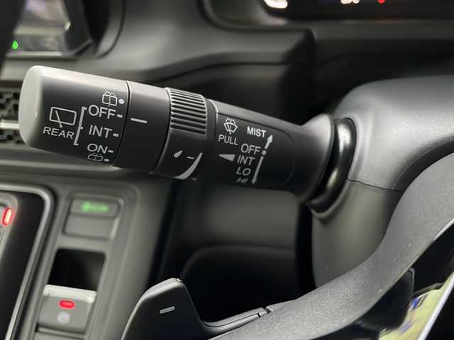 ホンダ ステップワゴン スパーダ eHEV 大阪府 2025(令7)年 0.1千km プラチナホワイトパール 純正11.4インチナビHonda CONNECTナビ /・フルセグTV/・Bluetooth/・CD/DVD/・USB接続/・SDミュージックサーバー/Honnda SENSING/・衝突軽減ブレーキ/・誤発進抑制機能/・歩行者事故低減ステアリング/・路外逸脱抑制機能/・アダプティブクルーズコントロール/・車線維持支援システム/・トラフィックジャムアシスト/・先行車発進お知らせ機能/・標識認識機能/・オートハイビーム/・アダプティブドライビングビーム/・パーキングセンサーシステム/・急アクセル抑制機能/・ブラインドスポットインフォメーション/パワーバックドア/両側パワースライドドア/バックカメラ/2列目オットマン/シートヒーター/LEDヘッドライト/ステアリングスイッチ