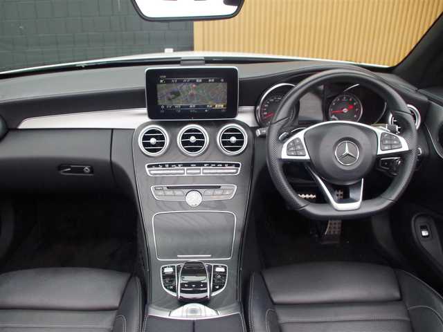 メルセデス・ベンツ Ｃ１８０ カブリオレ スポーツ 埼玉県 2018(平30)年 4.1万km 白 ブラックレザーシート/アダプティブクルーズコントロール/レーダーセーフティパッケージ/ヘッドアップディスプレイ/ブラインドスポットモニター/バックカメラ/純正ナビ/フルセグTV/ドラレコ/ETC/シートヒーター/シートポジションメモリー機能