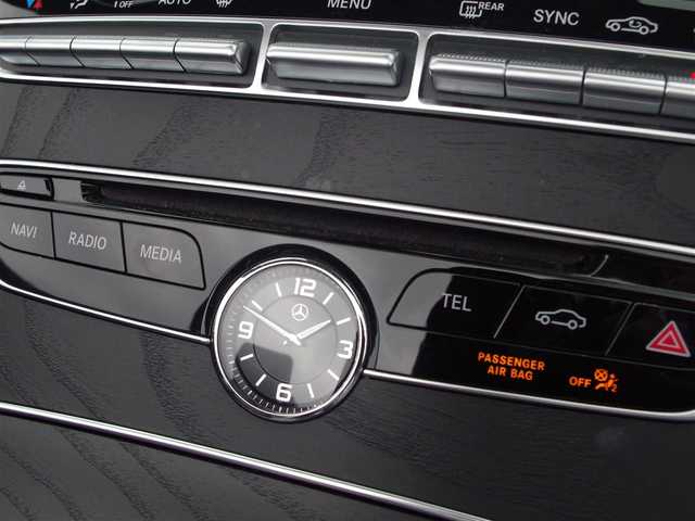 メルセデス・ベンツ Ｃ１８０ カブリオレ スポーツ 埼玉県 2018(平30)年 4.1万km 白 ブラックレザーシート/アダプティブクルーズコントロール/レーダーセーフティパッケージ/ヘッドアップディスプレイ/ブラインドスポットモニター/バックカメラ/純正ナビ/フルセグTV/ドラレコ/ETC/シートヒーター/シートポジションメモリー機能