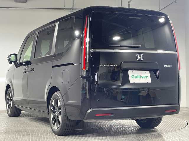 ホンダ ステップワゴン eHEV エアー EX 神奈川県 2025(令7)年 0.1千km クリスタルブラックパール ホンダセンシング/バックカメラ/ECON/革巻きステアリング/LEDヘッドライト/ウィンカーミラー/純正11.4インチナビ/シートヒーター/両側電動ドア/ステアリングスイッチ/フォグランプ/純正アルミホイール/電動サイドブレーキ/パワーバックドア/パドルシフト/シートリフター/オートブレーキホールド/ヘッドライトレベライザー/Autoライト/SOSコール/BSM/横滑り防止/二列目オットマン/電動格納ミラー