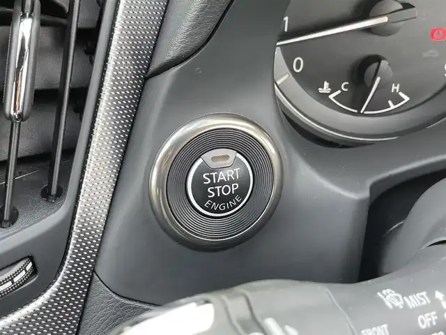 日産 スカイライン 400R 宮崎県 2022(令4)年 5.1万km ブリリアントホワイトパール 〇法人ワンオーナー車/〇純正8インチナビ/〇フルセグTV/〇インテリジェントアラウンドビューモニター/〇ビルトインETC2.0/〇ドライブレコーダー/〇インテリジェントレーダークルーズコントロール/〇コーナーセンサー/〇全方位運転支援システム/〇車線維持支援システム/〇前後障害物センサー/〇ツインターボ/〇LEDヘッドライト/〇レッドステッチ入革巻きステアリングホイール/〇黒レザーシート/〇前席パワーシート(運転席メモリー付)/〇BOSEサウンド/〇アンビエントライト/〇純正19インチアルミホイール/〇スペアキー/〇マフラー(ニスモ)/〇トランクスポイラー/〇インテリジェントキー/プッシュスターター/〇禁煙車