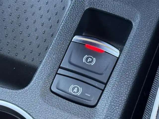 ルノー ルノー キャプチャー インテンス テックパック 静岡県 2021(令3)年 2.6万km パール レザーシート/BSM/純正ディスプレイオーディオ/(BT/CarPlay/USB)/360°カメラ/ACC/LKA/パーキングアシスト/パワーシート/シートヒーター/スマートキー/ETC/ドライブレコーダー/フロアマット/純正18インチアルミホイール/保証書/取説/スペアキー