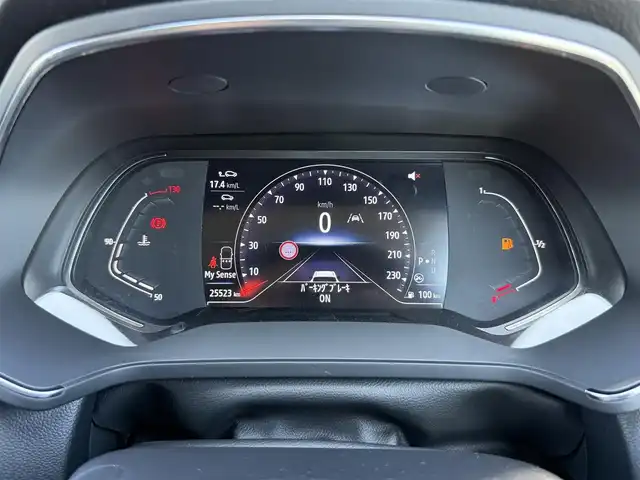 ルノー ルノー キャプチャー インテンス テックパック 静岡県 2021(令3)年 2.6万km パール レザーシート/BSM/純正ディスプレイオーディオ/(BT/CarPlay/USB)/360°カメラ/ACC/LKA/パーキングアシスト/パワーシート/シートヒーター/スマートキー/ETC/ドライブレコーダー/フロアマット/純正18インチアルミホイール/保証書/取説/スペアキー