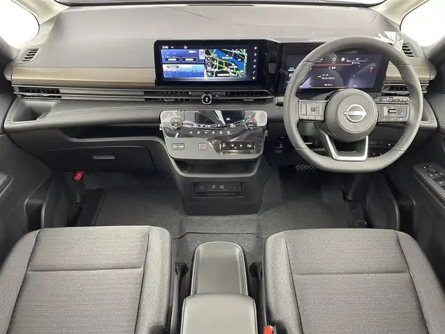 日産 セレナ e－パワー ハイウェイスター V 大阪府 2025(令7)年 0.1千km パール 360°セーフティアシスト/　・プロパイロット/　・インテリジェントエマージェンシーブレーキ/　・前方運転支援/　・側方運転支援/　・後方・駐車時運転支援/純正ナビ/　フルセグ/Bluetooth/AM/FM/インテリジェントアラウンドモニター/バックカメラ/フロントカメラ/サイドカメラ/両側パワースライドドア/LEDオートライト/LEDフォグランプ/ハイビームアシスト/後席サンシェード/電子パーキング/ブレーキホールド/スマートキー/本革巻きステアリング/ビルトインETC2.0