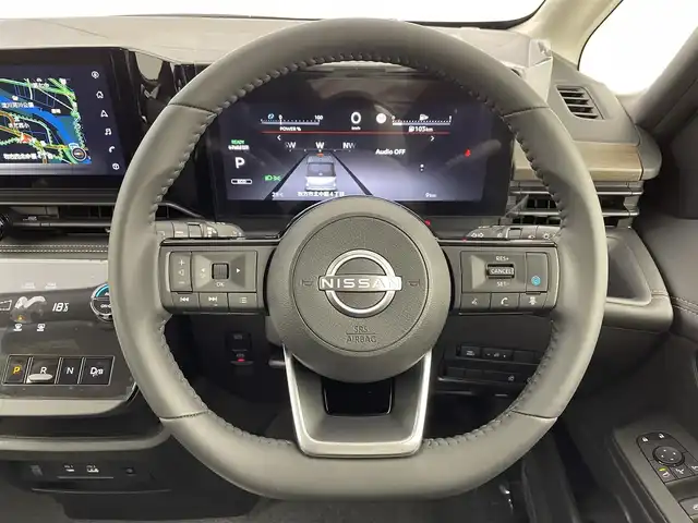 日産 セレナ e－パワー ハイウェイスター V 大阪府 2025(令7)年 0.1千km パール 360°セーフティアシスト/　・プロパイロット/　・インテリジェントエマージェンシーブレーキ/　・前方運転支援/　・側方運転支援/　・後方・駐車時運転支援/純正ナビ/　フルセグ/Bluetooth/AM/FM/インテリジェントアラウンドモニター/バックカメラ/フロントカメラ/サイドカメラ/両側パワースライドドア/LEDオートライト/LEDフォグランプ/ハイビームアシスト/後席サンシェード/電子パーキング/ブレーキホールド/スマートキー/本革巻きステアリング/ビルトインETC2.0