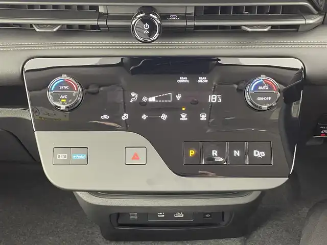 日産 セレナ e－パワー ハイウェイスター V 大阪府 2025(令7)年 0.1千km パール 360°セーフティアシスト/　・プロパイロット/　・インテリジェントエマージェンシーブレーキ/　・前方運転支援/　・側方運転支援/　・後方・駐車時運転支援/純正ナビ/　フルセグ/Bluetooth/AM/FM/インテリジェントアラウンドモニター/バックカメラ/フロントカメラ/サイドカメラ/両側パワースライドドア/LEDオートライト/LEDフォグランプ/ハイビームアシスト/後席サンシェード/電子パーキング/ブレーキホールド/スマートキー/本革巻きステアリング/ビルトインETC2.0