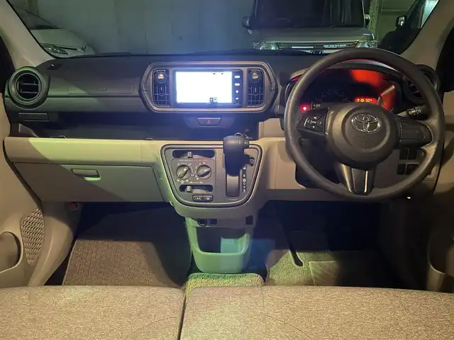 トヨタ パッソ X　S 神奈川県 2021(令3)年 2.3万km ダークエメラルドマイカ プッシュスタート/スペアキー1本/バックカメラ/ETC/衝突軽減装置/コーナーセンサー/電動格納ミラー/社外SDナビ/フルセグTV/Bluetooth接続/ドアバイザー/フロアマット