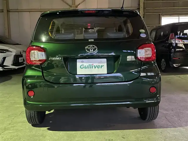 トヨタ パッソ X　S 神奈川県 2021(令3)年 2.3万km ダークエメラルドマイカ プッシュスタート/スペアキー1本/バックカメラ/ETC/衝突軽減装置/コーナーセンサー/電動格納ミラー/社外SDナビ/フルセグTV/Bluetooth接続/ドアバイザー/フロアマット