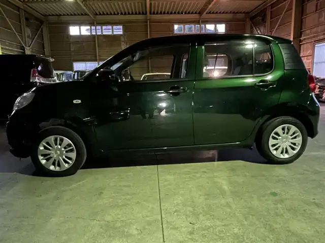 トヨタ パッソ X　S 神奈川県 2021(令3)年 2.3万km ダークエメラルドマイカ プッシュスタート/スペアキー1本/バックカメラ/ETC/衝突軽減装置/コーナーセンサー/電動格納ミラー/社外SDナビ/フルセグTV/Bluetooth接続/ドアバイザー/フロアマット