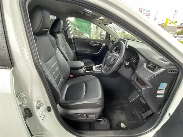 トヨタ ＲＡＶ４ G Zパッケージ 青森県 2021(令3)年 5万km ホワイトパールクリスタルシャイン ワンオーナー/モデリスタエロ/ディスプレイオーディオ/パノラミックビューモニター/純正エンスタ/寒冷地仕様/Ｔｏｙｏｔａ　Ｓａｆｅｔｙ　Ｓｅｎｓｅ/ステアリングヒター/シートヒーター（運転席・助手席）/パワーバックドア/スペアキー/純正19アルミホイール/運転席電動シート/新車時保証書/取扱説明書