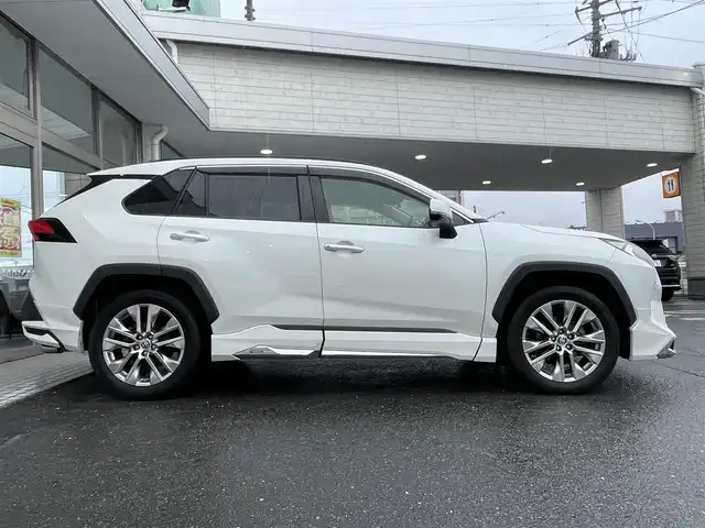 トヨタ ＲＡＶ４ G Zパッケージ 青森県 2021(令3)年 5万km ホワイトパールクリスタルシャイン ワンオーナー/モデリスタエロ/ディスプレイオーディオ/パノラミックビューモニター/純正エンスタ/寒冷地仕様/Ｔｏｙｏｔａ　Ｓａｆｅｔｙ　Ｓｅｎｓｅ/ステアリングヒター/シートヒーター（運転席・助手席）/パワーバックドア/スペアキー/純正19アルミホイール/運転席電動シート/新車時保証書/取扱説明書