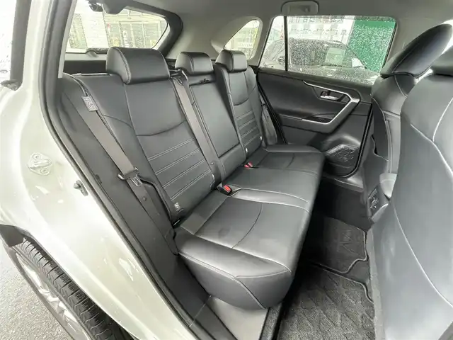 トヨタ ＲＡＶ４ G Zパッケージ 青森県 2021(令3)年 5万km ホワイトパールクリスタルシャイン ワンオーナー/モデリスタエロ/ディスプレイオーディオ/パノラミックビューモニター/純正エンスタ/寒冷地仕様/Ｔｏｙｏｔａ　Ｓａｆｅｔｙ　Ｓｅｎｓｅ/ステアリングヒター/シートヒーター（運転席・助手席）/パワーバックドア/スペアキー/純正19アルミホイール/運転席電動シート/新車時保証書/取扱説明書