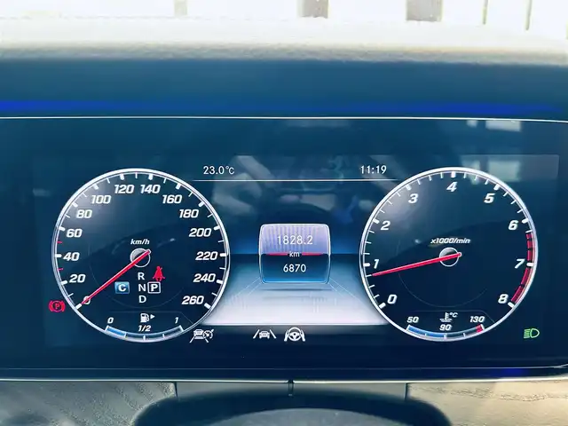 メルセデス・ベンツ Ｅ３００ アバンギャルド スポーツ 大阪府 2020(令2)年 0.7万km セレナイトグレー レザーエクスクルーシブP/レーダーセーフティP/サンルーフ/HUD/ACC/Burmeste/純正ナビ/TV/360度カメラ/applecarplay/純正19インチAW/LEDヘッドライト/アンビエントライト/電動リアゲート/ブラインドスポット/黒革/メモリ付きパワーシート/シートヒーター/パフュームアトマイザー/クリアランスソナー