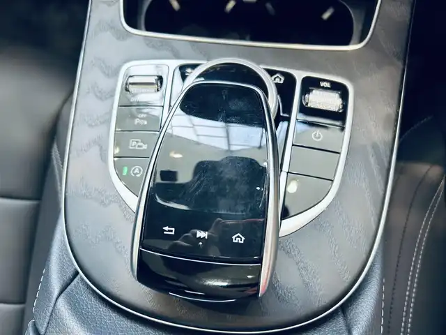メルセデス・ベンツ Ｅ３００ アバンギャルド スポーツ 大阪府 2020(令2)年 0.7万km セレナイトグレー レザーエクスクルーシブP/レーダーセーフティP/サンルーフ/HUD/ACC/Burmeste/純正ナビ/TV/360度カメラ/applecarplay/純正19インチAW/LEDヘッドライト/アンビエントライト/電動リアゲート/ブラインドスポット/黒革/メモリ付きパワーシート/シートヒーター/パフュームアトマイザー/クリアランスソナー