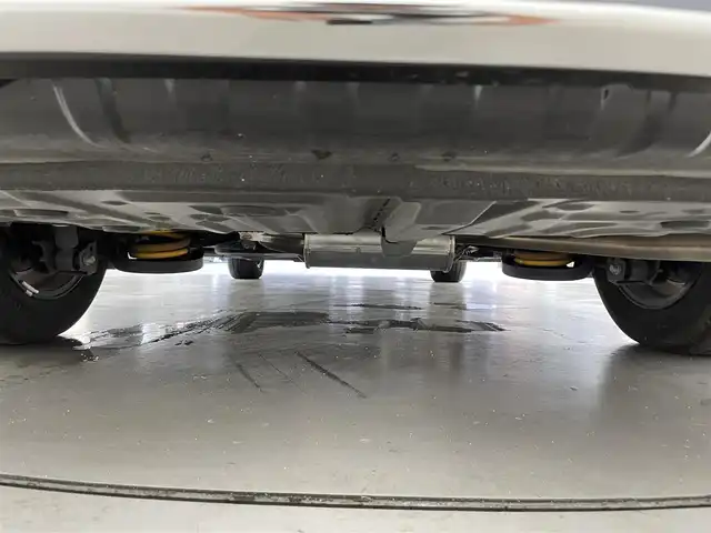 トヨタ ノア Si ダブルバイビー 滋賀県 2018(平30)年 2.9万km ブラック 純正１０インチナビ/（CD/DVD/Bluetooth/フルセグTV）/バックカメラ/両側パワースライドドア/前方ドライブレコーダー/クルーズコントロール/ＭＴモード付ＡＴ/オートハイビーム/ＥＴＣ/ステアリングリモコン/ハーフレザーシート/LEDヘッドライト/オートライト/オートハイビーム/スマートキー