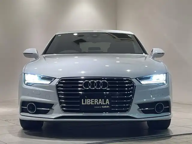 アウディ Ａ７ SB 2.0 TFSI クワトロ S LINE P 愛知県 2017(平29)年 5.5万km グレイシアホワイトメタリック アシスタンスＰＫＧ　/マトリクスＬＥＤヘッドライト/黒レザーシート　/シートヒーター　/ＢＯＳＥサウンド　/ＭＭＩナビゲーション　/Ｂｌｕｅｔｏｏｔｈ　/バックカメラ　/フルセグＴＶ　/ＡＣＣ　/ＬＫＡ　/ＢＳＭ　/ＥＴＣ２．０/パワーバックドア/ウィンカーミラー/アイドリングストップ