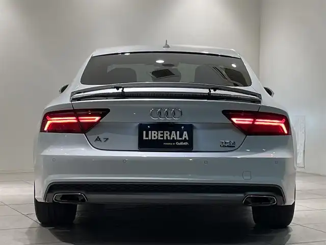 アウディ Ａ７ SB 2.0 TFSI クワトロ S LINE P 愛知県 2017(平29)年 5.5万km グレイシアホワイトメタリック アシスタンスＰＫＧ　/マトリクスＬＥＤヘッドライト/黒レザーシート　/シートヒーター　/ＢＯＳＥサウンド　/ＭＭＩナビゲーション　/Ｂｌｕｅｔｏｏｔｈ　/バックカメラ　/フルセグＴＶ　/ＡＣＣ　/ＬＫＡ　/ＢＳＭ　/ＥＴＣ２．０/パワーバックドア/ウィンカーミラー/アイドリングストップ
