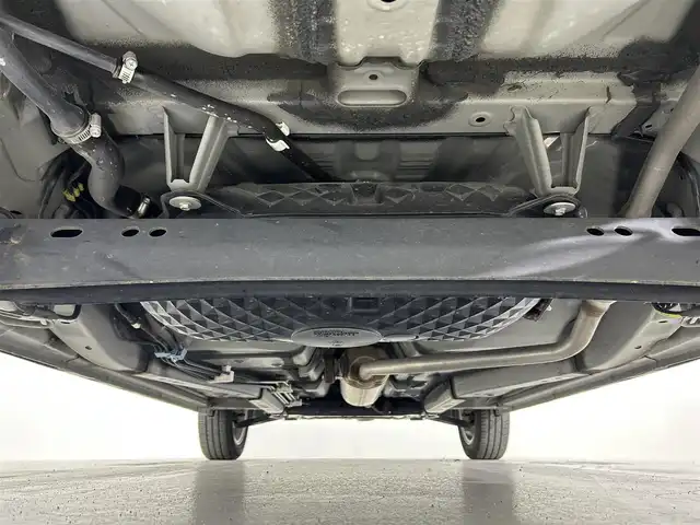 ダイハツ タフト G クロムベンチャー 佐賀県 2022(令4)年 4万km フォレストカーキメタリック ワンオーナー/純正9インチディスプレイオーディオ/フルセグTV/Bluetooth/Androidauto/Applecarplay/ガラスルーフ/バックカメラ/衝突被害軽減システム/横滑り防止装置/オートライト/オートマチックハイビーム/LEDヘッドライト/フォグライト/クリアランスソナー/電動パーキング/ブレーキホールド/前方ドライブレコーダー/運転席・助手席シートヒーター/純正15インチアルミホイール/スマートキー/スペアキー×1/プッシュスタート