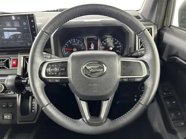 ダイハツ タフト G クロムベンチャー 佐賀県 2022(令4)年 4万km フォレストカーキメタリック ワンオーナー/純正9インチディスプレイオーディオ/フルセグTV/Bluetooth/Androidauto/Applecarplay/ガラスルーフ/バックカメラ/衝突被害軽減システム/横滑り防止装置/オートライト/オートマチックハイビーム/LEDヘッドライト/フォグライト/クリアランスソナー/電動パーキング/ブレーキホールド/前方ドライブレコーダー/運転席・助手席シートヒーター/純正15インチアルミホイール/スマートキー/スペアキー×1/プッシュスタート