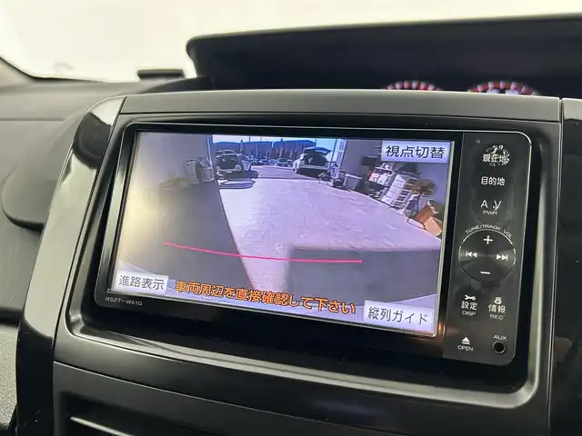 トヨタ ノア Si G’s 千葉県 2012(平24)年 5.6万km シルバーM 禁煙車/純正７型ナビ（NSZT-W61G）/AM＆FM＆Bluetooth＆CD＆DVD/両側電動スライドドア　/ビルトインＥＴＣ　/バックカメラ　/パドルシフト　/専用シート/専用16インチアルミホイール　/専用フロアマット /電動格納サイドミラー /ＬＥＤビーム　/HIDヘッドライト（オートライト付）/フォグランプ/社外センターコンソール/ウィンカーミラー/プッシュスタート/USBポート/ステアリングスイッチ