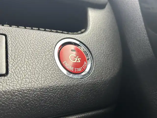 トヨタ ノア Si G’s 千葉県 2012(平24)年 5.6万km シルバーM 禁煙車/純正７型ナビ（NSZT-W61G）/AM＆FM＆Bluetooth＆CD＆DVD/両側電動スライドドア　/ビルトインＥＴＣ　/バックカメラ　/パドルシフト　/専用シート/専用16インチアルミホイール　/専用フロアマット /電動格納サイドミラー /ＬＥＤビーム　/HIDヘッドライト（オートライト付）/フォグランプ/社外センターコンソール/ウィンカーミラー/プッシュスタート/USBポート/ステアリングスイッチ