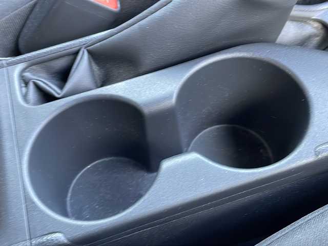 トヨタ ヤリス ハイブリッド Z 山口県 2022(令4)年 1.1万km シルバーメタリック ワンオーナー/純正ディスプレイオーディオ/BT/USB/Miracast/全周囲カメラ/純正LEDヘッドライト/オートライト/オートハイビーム/ヘッドライトレベライザー/前席シートヒーター/革巻きステアリング/ステアリングヒーター/ステアリングスイッチ/クルーズコントロール/衝突被害軽減ブレーキ/LDA/BSM/横滑り防止/コーナーセンサー/パーキングアシスト/スマートキー×２/前後タイプドライブレコーダー/純正フロアマット/電動格納ウインカードアミラー(オート機能付き)