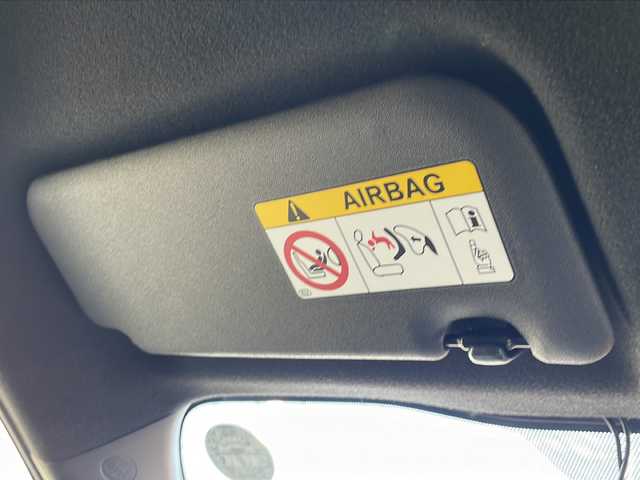 トヨタ ヤリス ハイブリッド Z 山口県 2022(令4)年 1.1万km シルバーメタリック ワンオーナー/純正ディスプレイオーディオ/BT/USB/Miracast/全周囲カメラ/純正LEDヘッドライト/オートライト/オートハイビーム/ヘッドライトレベライザー/前席シートヒーター/革巻きステアリング/ステアリングヒーター/ステアリングスイッチ/クルーズコントロール/衝突被害軽減ブレーキ/LDA/BSM/横滑り防止/コーナーセンサー/パーキングアシスト/スマートキー×２/前後タイプドライブレコーダー/純正フロアマット/電動格納ウインカードアミラー(オート機能付き)