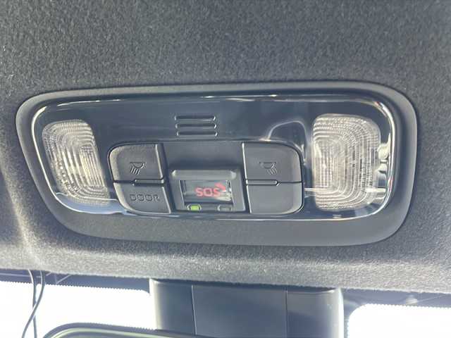 トヨタ ヤリス ハイブリッド Z 山口県 2022(令4)年 1.1万km シルバーメタリック ワンオーナー/純正ディスプレイオーディオ/BT/USB/Miracast/全周囲カメラ/純正LEDヘッドライト/オートライト/オートハイビーム/ヘッドライトレベライザー/前席シートヒーター/革巻きステアリング/ステアリングヒーター/ステアリングスイッチ/クルーズコントロール/衝突被害軽減ブレーキ/LDA/BSM/横滑り防止/コーナーセンサー/パーキングアシスト/スマートキー×２/前後タイプドライブレコーダー/純正フロアマット/電動格納ウインカードアミラー(オート機能付き)