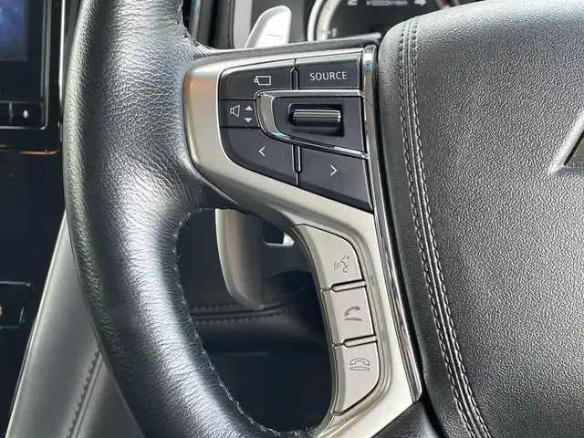 三菱 デリカＤ：５ P 岡山県 2021(令3)年 4.6万km ウォームホワイトパール 純正10.5インチナビ/フルセグTV、Bluetooth、HDMI、USB、AM、FM/純正11.5インチフリップダウンモニター/パワーバックドア/運転席パワーシート/前席シートヒーター/ステアリングヒーター/全方位カメラ/両側パワースライドドア/ETC/パドルシフト/JAOSマッドガード/パートタイム4WD/マルチLEDヘッドライト/電動パーキングブレーキ/後側方車両検知警報システム/後退時交差車両検知警報システム/三菱e-Assist/・車線逸脱警報システム/・レーダークルーズコントロール/・衝突被害軽減システム/・オートマチックハイビーム/・誤発進抑制機能