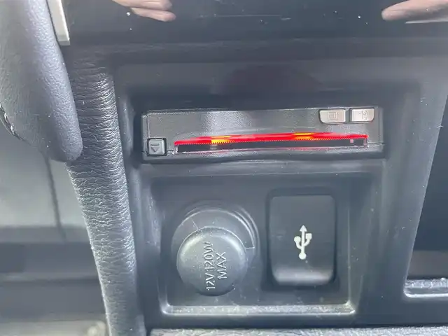 三菱 デリカＤ：５ P 岡山県 2021(令3)年 4.6万km ウォームホワイトパール 純正10.5インチナビ/フルセグTV、Bluetooth、HDMI、USB、AM、FM/純正11.5インチフリップダウンモニター/パワーバックドア/運転席パワーシート/前席シートヒーター/ステアリングヒーター/全方位カメラ/両側パワースライドドア/ETC/パドルシフト/JAOSマッドガード/パートタイム4WD/マルチLEDヘッドライト/電動パーキングブレーキ/後側方車両検知警報システム/後退時交差車両検知警報システム/三菱e-Assist/・車線逸脱警報システム/・レーダークルーズコントロール/・衝突被害軽減システム/・オートマチックハイビーム/・誤発進抑制機能