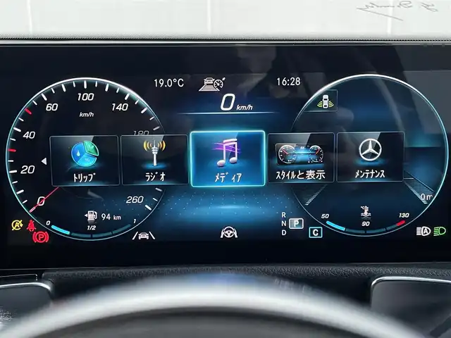 メルセデス・ベンツ ＧＬＢ２００ｄ AMGライン 東京都 2020(令2)年 4.3万km マウンテングレー 純正ナビ／ＴＶ　/３６０°カメラ　/ハーフレザー　/ＥＴＣ　/パワーバックドア　/純正ＯＰドラレコ　/ＡＣＣ　/ＢＳＭ　/レーンキープ　/ＬＥＤライト　/シートヒーター