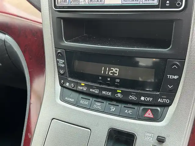 トヨタ ヴェルファイア 2．4Z 千葉県 2009(平21)年 9.4万km グレーM 両側パワースライドドア/フリップダウンモニター/純正７インチＨＤＤナビ/ワンセグＴＶ/ＥＴＣ/オットマンシート/社外１７インチアルミホイール/プッシュスタート/スマートキー