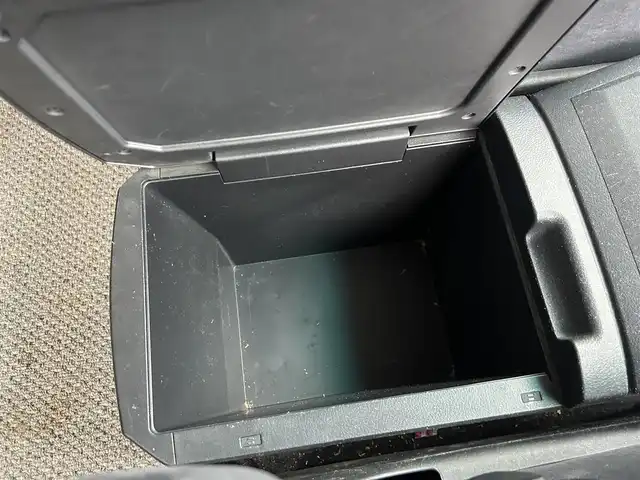 トヨタ ヴェルファイア 2．4Z 千葉県 2009(平21)年 9.4万km グレーM 両側パワースライドドア/フリップダウンモニター/純正７インチＨＤＤナビ/ワンセグＴＶ/ＥＴＣ/オットマンシート/社外１７インチアルミホイール/プッシュスタート/スマートキー