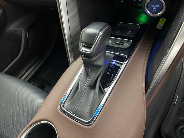 トヨタ ハリアー ハイブリッド Z レザーパッケージ 鹿児島県 2021(令3)年 2.4万km 黒 12・3インチ純正ディスプレイオーディオ/(BT/AM/FM)/JBLサウンドシステム/トヨタセーフティセンス/電動パーキングブレーキ/オートホールド/全方位カメラ/バックカメラ/モデリスタフルエアロ/ワイヤレス充電/パワーバックドア/前後コーナーセンサー/ブラインドスポットモニター/ヘッドアップディスプレイ/前席シートヒーター/前席シートエアコン/サンルーフ/前席パワーシート/レザーシート/純正19インチアルミホイール/純正フロアマット/純正LEDヘッドライト/アイドリングストップ/保証書/取扱説明書