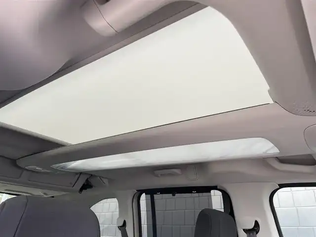 シトロエン シトロエン ベルランゴ シャイン ブルーHDi 三重県 2022(令4)年 4.2万km サーブル ワンオーナー/モジュトップ/AppleCarPlay/AndroidAuto/バックカメラ/サイドカメラ/アクティブセーフティブレーキ/ブラインドスポッ/ パドルシフト/純正16インチアルミ/ETC/保証書/取扱説明書/スペアキー1本