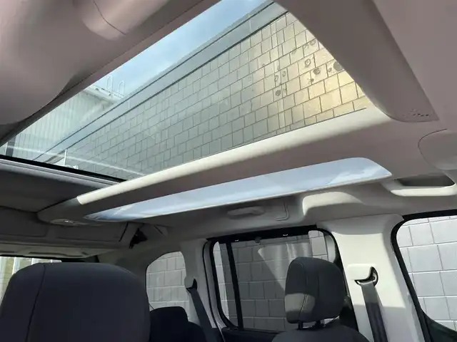 シトロエン シトロエン ベルランゴ シャイン ブルーHDi 三重県 2022(令4)年 4.2万km サーブル ワンオーナー/モジュトップ/AppleCarPlay/AndroidAuto/バックカメラ/サイドカメラ/アクティブセーフティブレーキ/ブラインドスポッ/ パドルシフト/純正16インチアルミ/ETC/保証書/取扱説明書/スペアキー1本