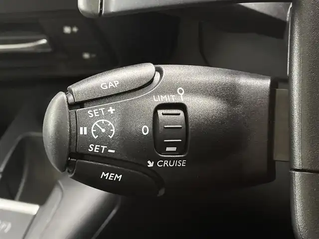 シトロエン シトロエン ベルランゴ シャイン ブルーHDi 三重県 2022(令4)年 4.2万km サーブル ワンオーナー/モジュトップ/AppleCarPlay/AndroidAuto/バックカメラ/サイドカメラ/アクティブセーフティブレーキ/ブラインドスポッ/ パドルシフト/純正16インチアルミ/ETC/保証書/取扱説明書/スペアキー1本