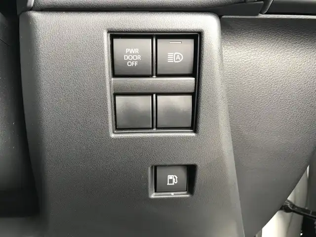 トヨタ アルファード Z 鳥取県 2024(令6)年 2.6万km プラチナホワイトパールマイカ ４・W・D/ワンオーナー/純正14インチコネクティッドナビ/フルセグ/BT/Miracast/パノラミックビューモニターモニター/ETC2.0・前後ドライブレコーダー/左右独立ムーンルーフ/トヨタセーフティセンス/ブラインドスポットモニター/ヘッドアップディスプレイ/ユニバーサルステップ/両側パワースライドドア/パワーバックドア/デジタルインナーミラー/タイプC接続　　/合皮レザーシート/前席パワーシート/運転席メモリーシート/前後席シートヒーター/エアシート/三眼LEDヘットライト/純正18インチアルミホイール/プッシュエンジンスタート/スペアキー