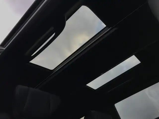 トヨタ アルファード Z 鳥取県 2024(令6)年 2.6万km プラチナホワイトパールマイカ ４・W・D/ワンオーナー/純正14インチコネクティッドナビ/フルセグ/BT/Miracast/パノラミックビューモニターモニター/ETC2.0・前後ドライブレコーダー/左右独立ムーンルーフ/トヨタセーフティセンス/ブラインドスポットモニター/ヘッドアップディスプレイ/ユニバーサルステップ/両側パワースライドドア/パワーバックドア/デジタルインナーミラー/タイプC接続　　/合皮レザーシート/前席パワーシート/運転席メモリーシート/前後席シートヒーター/エアシート/三眼LEDヘットライト/純正18インチアルミホイール/プッシュエンジンスタート/スペアキー