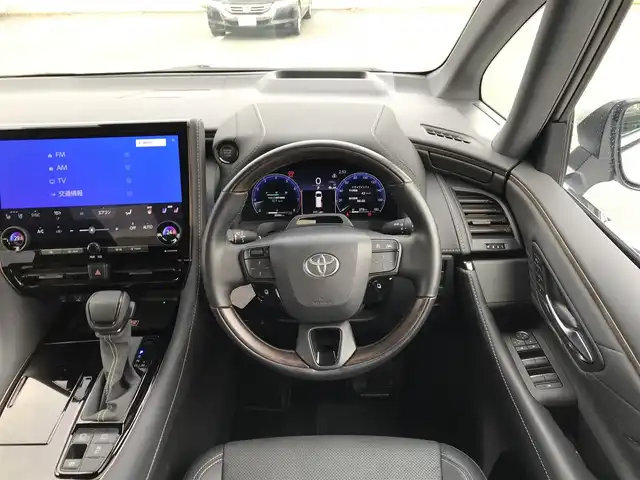 トヨタ アルファード Z 鳥取県 2024(令6)年 2.6万km プラチナホワイトパールマイカ ４・W・D/ワンオーナー/純正14インチコネクティッドナビ/フルセグ/BT/Miracast/パノラミックビューモニターモニター/ETC2.0・前後ドライブレコーダー/左右独立ムーンルーフ/トヨタセーフティセンス/ブラインドスポットモニター/ヘッドアップディスプレイ/ユニバーサルステップ/両側パワースライドドア/パワーバックドア/デジタルインナーミラー/タイプC接続　　/合皮レザーシート/前席パワーシート/運転席メモリーシート/前後席シートヒーター/エアシート/三眼LEDヘットライト/純正18インチアルミホイール/プッシュエンジンスタート/スペアキー