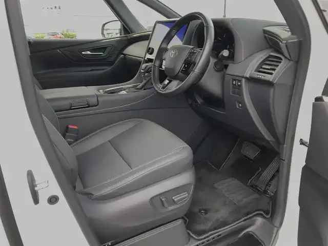 トヨタ アルファード Z 鳥取県 2024(令6)年 2.6万km プラチナホワイトパールマイカ ４・W・D/ワンオーナー/純正14インチコネクティッドナビ/フルセグ/BT/Miracast/パノラミックビューモニターモニター/ETC2.0・前後ドライブレコーダー/左右独立ムーンルーフ/トヨタセーフティセンス/ブラインドスポットモニター/ヘッドアップディスプレイ/ユニバーサルステップ/両側パワースライドドア/パワーバックドア/デジタルインナーミラー/タイプC接続　　/合皮レザーシート/前席パワーシート/運転席メモリーシート/前後席シートヒーター/エアシート/三眼LEDヘットライト/純正18インチアルミホイール/プッシュエンジンスタート/スペアキー