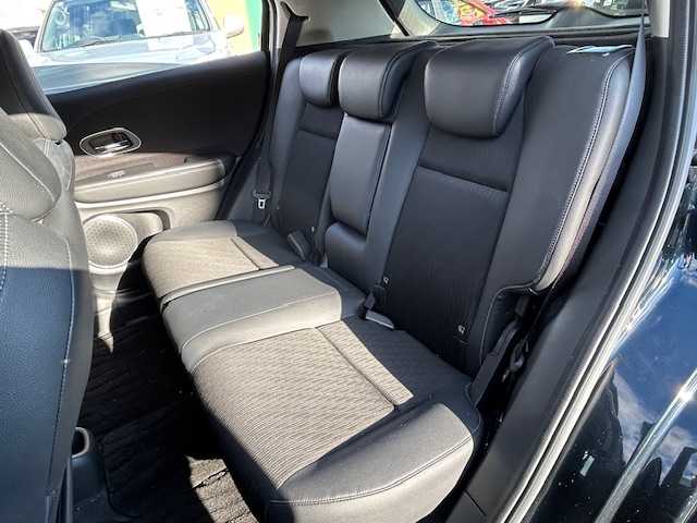 ホンダ ヴェゼル ハイブリッド Z ホンダセンシング 静岡県 2018(平30)年 8.9万km ミッドナイトブルービームM 純正8インチナビ[VXM-187VFEi]/（フルセグTV/ＣＤ/ＤＶＤ/Ｂｌｕｅｔｏｏｔｈ/AppleCarPlay）/ホンダセンシング/・衝突被害軽減ブレーキ/・車線逸脱警報機能/・アダプティブクルーズコントロール/バックカメラ/純正前後ドライブレコーダー/ビルトインＥＴＣ/ハーフレザーシート/シートヒーター/ステアリングスイッチ/LEDヘッドライト/純正アルミホイール/スマートキー×２/保証書/取扱説明書