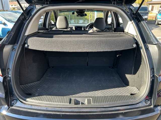 ホンダ ヴェゼル ハイブリッド Z ホンダセンシング 静岡県 2018(平30)年 8.9万km ミッドナイトブルービームM 純正8インチナビ[VXM-187VFEi]/（フルセグTV/ＣＤ/ＤＶＤ/Ｂｌｕｅｔｏｏｔｈ/AppleCarPlay）/ホンダセンシング/・衝突被害軽減ブレーキ/・車線逸脱警報機能/・アダプティブクルーズコントロール/バックカメラ/純正前後ドライブレコーダー/ビルトインＥＴＣ/ハーフレザーシート/シートヒーター/ステアリングスイッチ/LEDヘッドライト/純正アルミホイール/スマートキー×２/保証書/取扱説明書