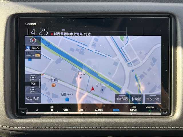 ホンダ ヴェゼル ハイブリッド Z ホンダセンシング 静岡県 2018(平30)年 8.9万km ミッドナイトブルービームM 純正8インチナビ[VXM-187VFEi]/（フルセグTV/ＣＤ/ＤＶＤ/Ｂｌｕｅｔｏｏｔｈ/AppleCarPlay）/ホンダセンシング/・衝突被害軽減ブレーキ/・車線逸脱警報機能/・アダプティブクルーズコントロール/バックカメラ/純正前後ドライブレコーダー/ビルトインＥＴＣ/ハーフレザーシート/シートヒーター/ステアリングスイッチ/LEDヘッドライト/純正アルミホイール/スマートキー×２/保証書/取扱説明書