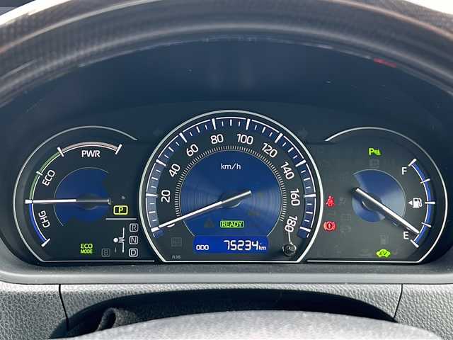 トヨタ エスクァイア ハイブリッド Gi プレミアムパッケージ 岡山県 2019(令1)年 7.6万km ホワイトパールクリスタルシャイン 登録時走行距離75234km/ALPINE１１インチナビ/フルセグTV(AM/FM/CD/DVD/Bluetooth)/バックカメラ/両側パワースライドドア/ドライブレコーダー/レーダー探知機/ビルトインETC/トヨタセーフティセンス/・クルーズコントロール/・オートマチックハイビーム/・プリクラッシュセーフティ/・レーンディバーチャーアラート/D/N席シートヒーター/ステアリングヒーター/１５インチ純正AW/フロアマット