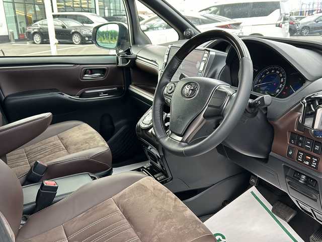 トヨタ エスクァイア ハイブリッド Gi プレミアムパッケージ 岡山県 2019(令1)年 7.6万km ホワイトパールクリスタルシャイン 登録時走行距離75234km/ALPINE１１インチナビ/フルセグTV(AM/FM/CD/DVD/Bluetooth)/バックカメラ/両側パワースライドドア/ドライブレコーダー/レーダー探知機/ビルトインETC/トヨタセーフティセンス/・クルーズコントロール/・オートマチックハイビーム/・プリクラッシュセーフティ/・レーンディバーチャーアラート/D/N席シートヒーター/ステアリングヒーター/１５インチ純正AW/フロアマット