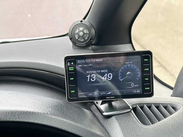 トヨタ エスクァイア ハイブリッド Gi プレミアムパッケージ 岡山県 2019(令1)年 7.6万km ホワイトパールクリスタルシャイン 登録時走行距離75234km/ALPINE１１インチナビ/フルセグTV(AM/FM/CD/DVD/Bluetooth)/バックカメラ/両側パワースライドドア/ドライブレコーダー/レーダー探知機/ビルトインETC/トヨタセーフティセンス/・クルーズコントロール/・オートマチックハイビーム/・プリクラッシュセーフティ/・レーンディバーチャーアラート/D/N席シートヒーター/ステアリングヒーター/１５インチ純正AW/フロアマット