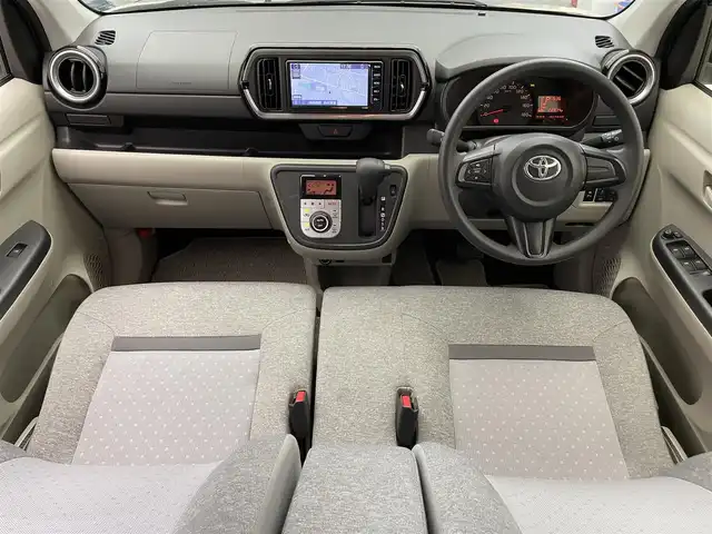 トヨタ パッソ X Lパッケージ 滋賀県 2022(令4)年 2.3万km キナコメタリック 禁煙車/純正ナビ/（Cd/SD/AUX/Bluetooth/フルセグTV）/バックカメラ/前方ドライブレコーダー/ビルトインETC/衝突被害軽減システム/クリアランスソナー/LEDヘッドライト/オートヘッドライト/オートマチックハイビーム/ステアリングリモコン/シートリフター/純正フロアマット/オートリトラーミラー/アイドリングストップ/スマートキー